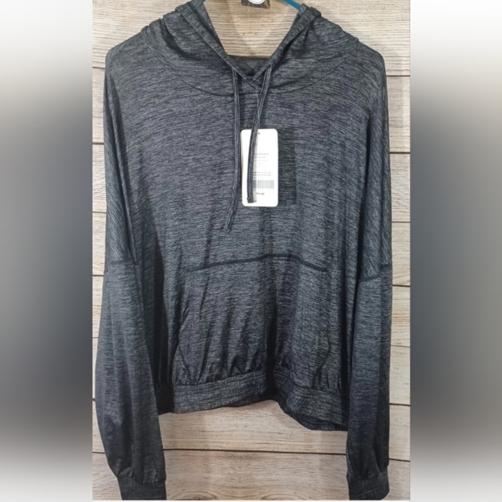 NWT Fabletics Bea Cropped Longsleeve Gray Hoodie Pullover Top Sz 3X